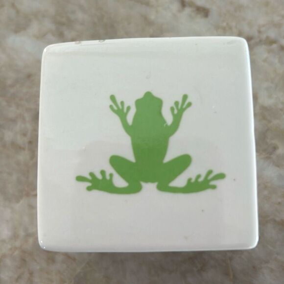 Frog Trinket Box - Picture 2 of 4
